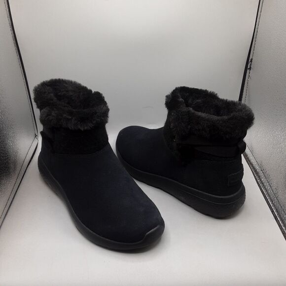 Skechers On The Go City 2 Cozy Vibe Boots Women's 7M Black 2 - Picture 1 of 11